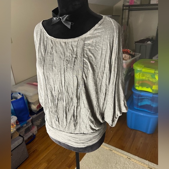 Women's Size Medium Max Studio Top NWT - Picture 9 of 9